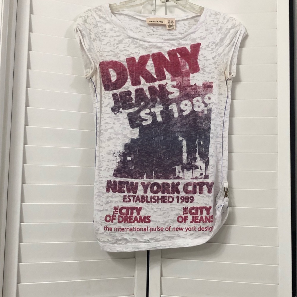 089 - DKNY T-Shirt Women’s XS - Picture 6 of 12